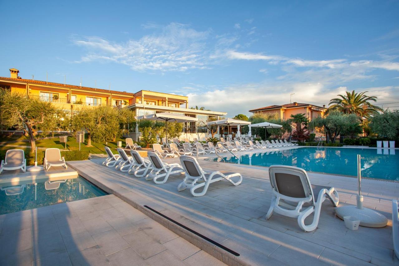 Hotel Villa Olivo Resort 3S Bardolino Buitenkant foto