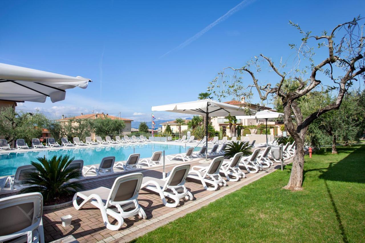 Hotel Villa Olivo Resort 3S Bardolino Buitenkant foto