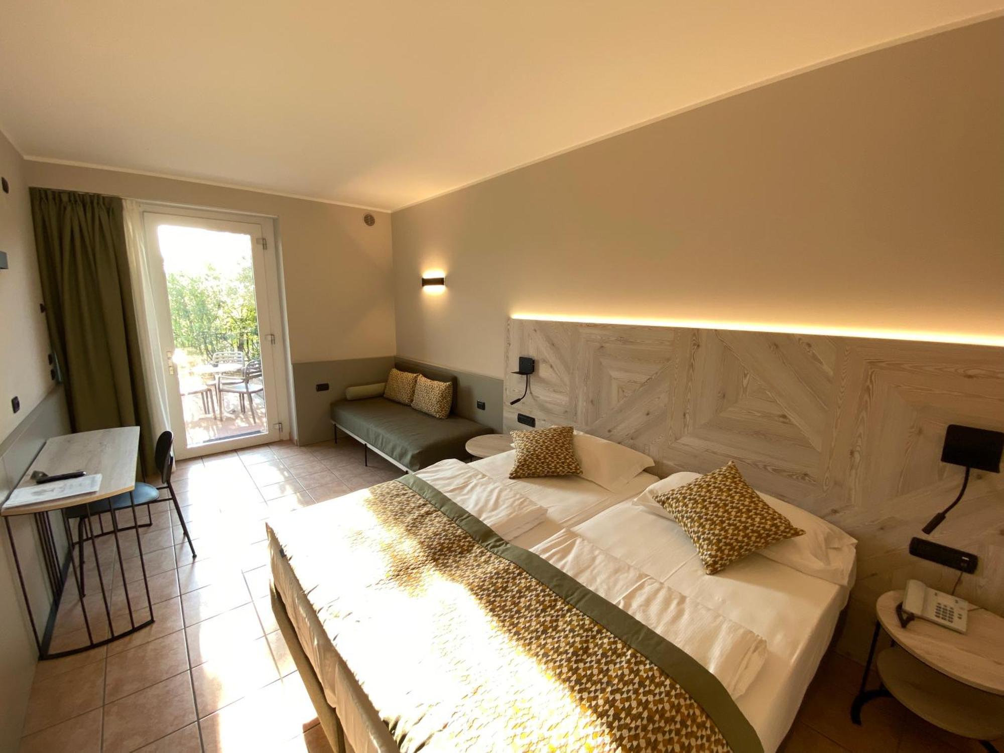 Hotel Villa Olivo Resort 3S Bardolino Buitenkant foto