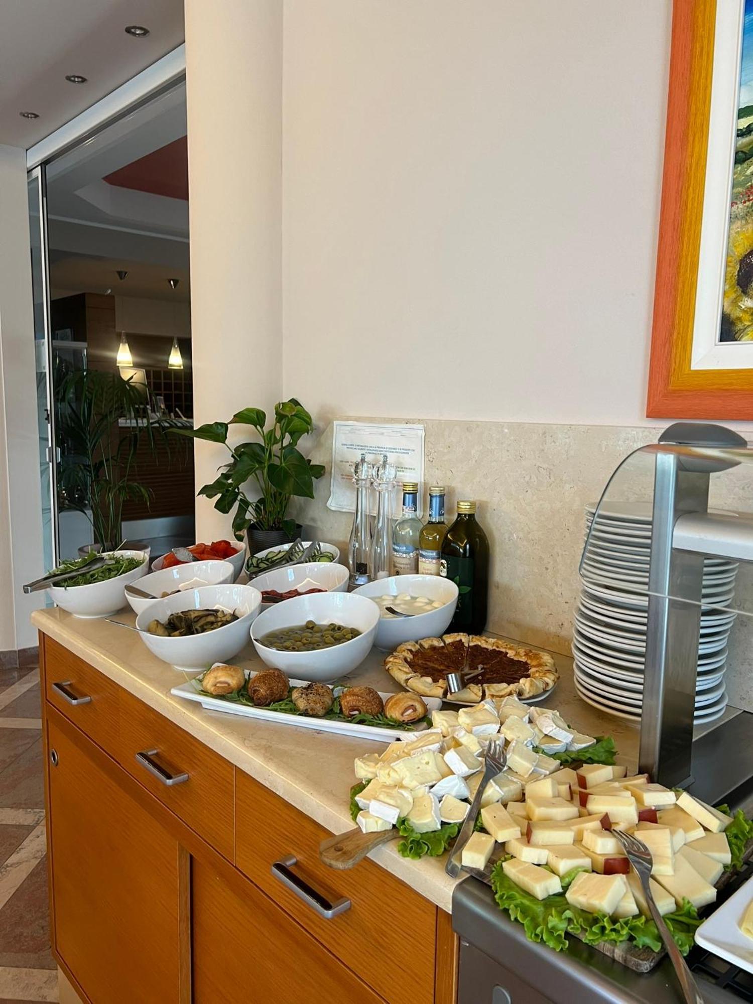 Hotel Villa Olivo Resort 3S Bardolino Buitenkant foto