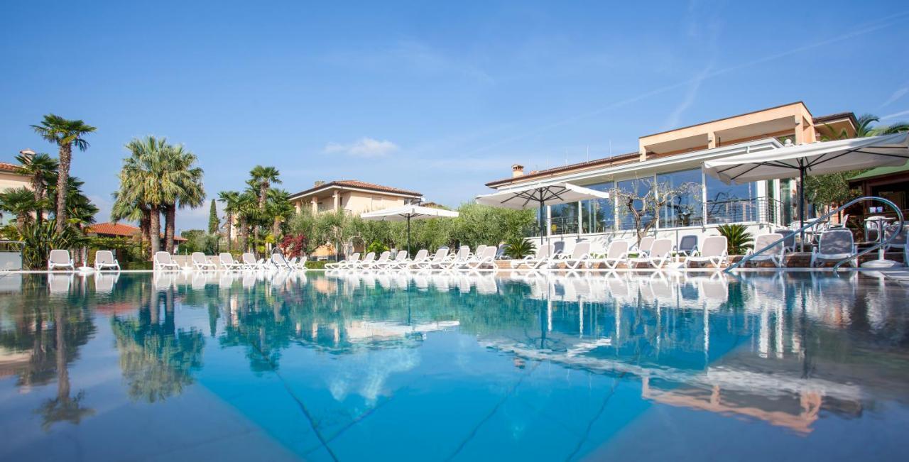 Hotel Villa Olivo Resort 3S Bardolino Buitenkant foto